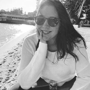 Meet your Posher, Juli